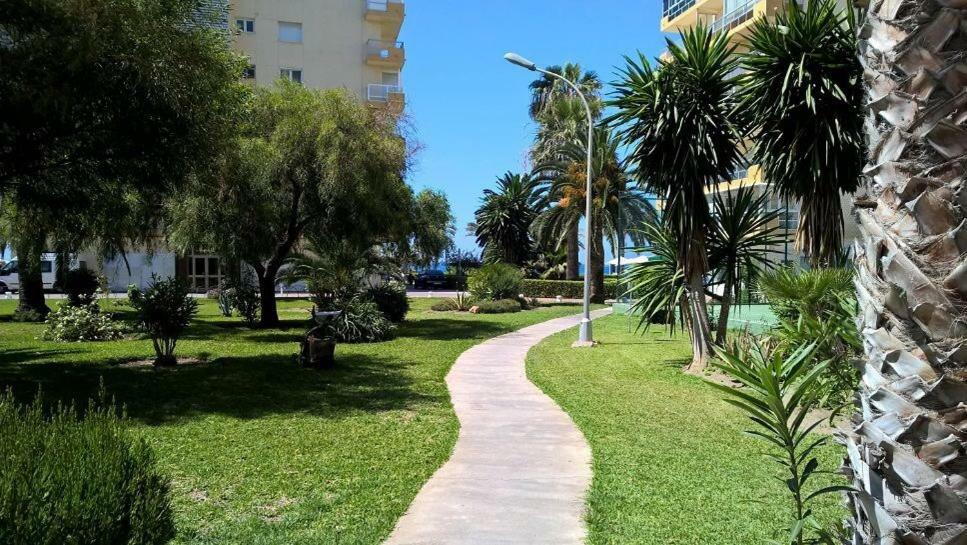 Seaside Romantic Apartment Альгарробо-Коста Экстерьер фото